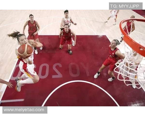 重庆篮球队的崛起之路：从默默无闻到赛场英雄的成长历程